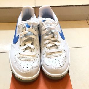 Womens ACE’83 Nike sneakers ( brand new)
